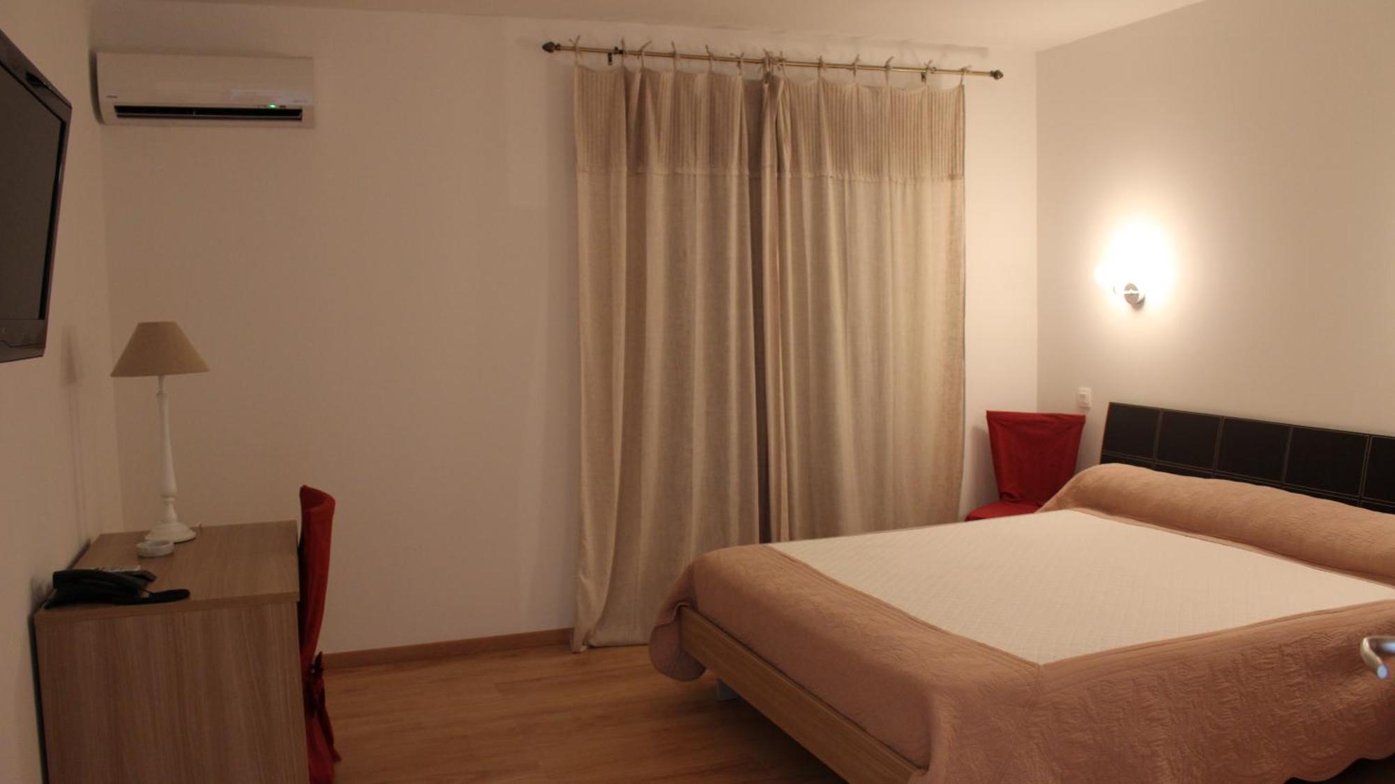 Castellu Hotel Lucciana  Phòng bức ảnh