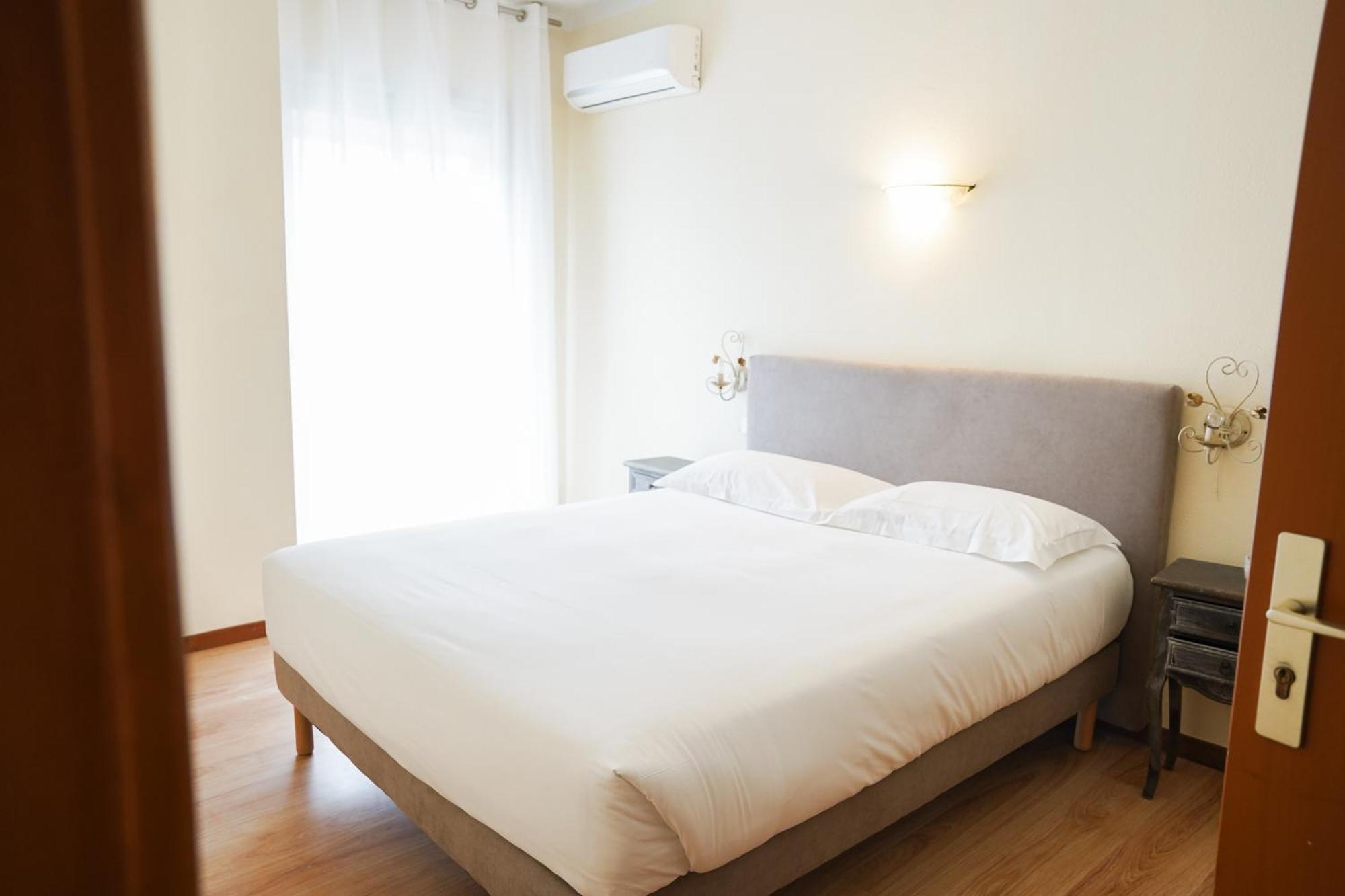 Castellu Hotel Lucciana  Ngoại thất bức ảnh
