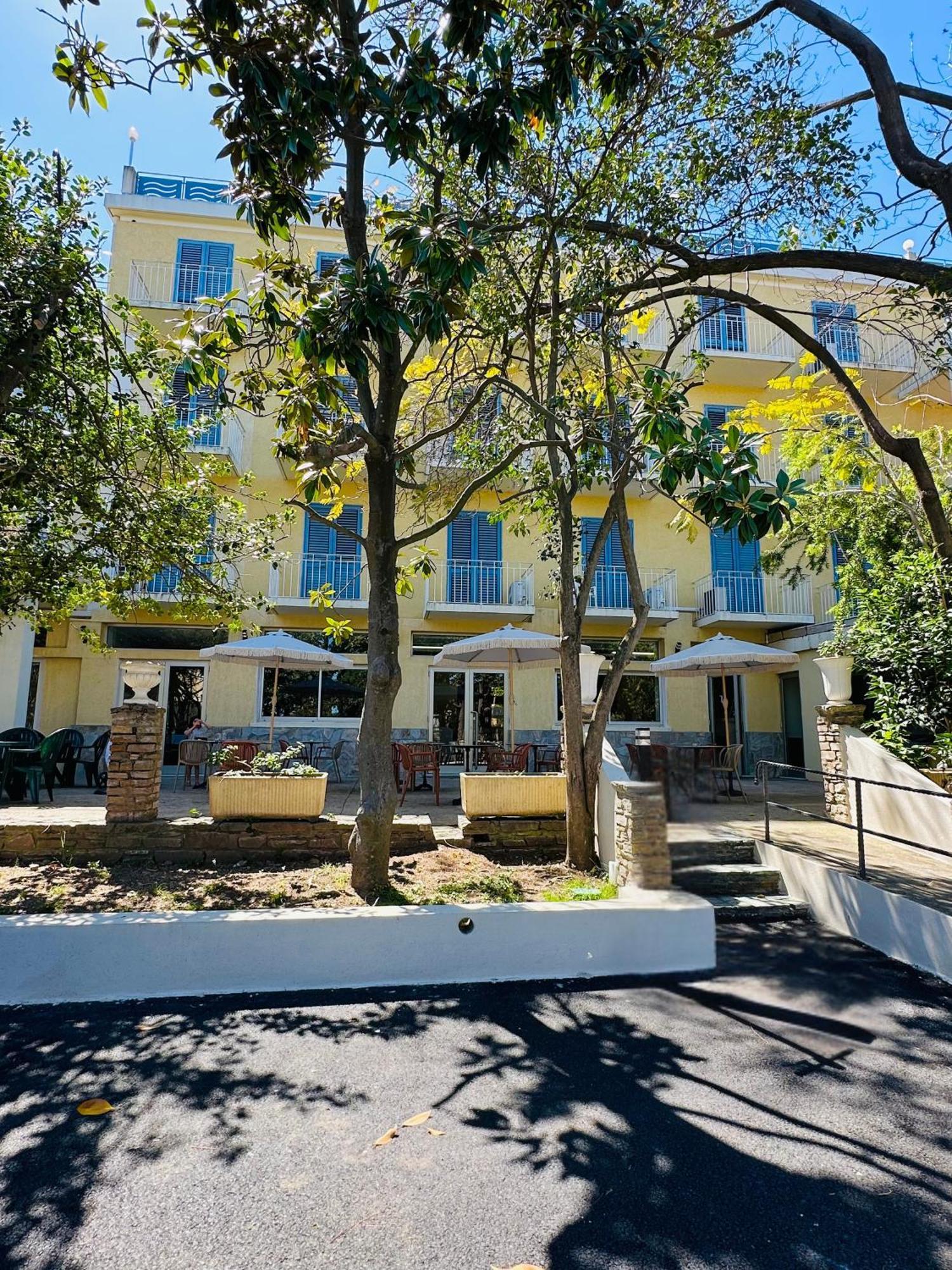 Castellu Hotel Lucciana  Ngoại thất bức ảnh